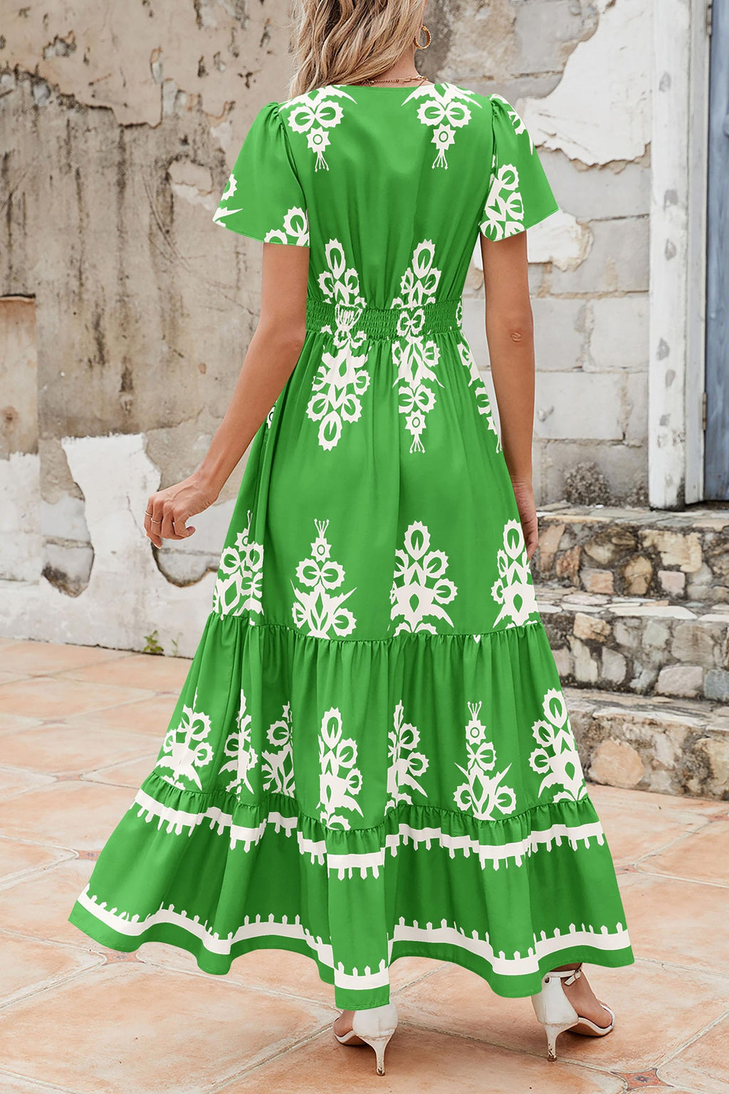 PRETTYGARDEN Womens Summer Casual V Neck Boho Maxi Dress Flowy Aline Bell Sleeve Tiered Floral Dresses with Pocket