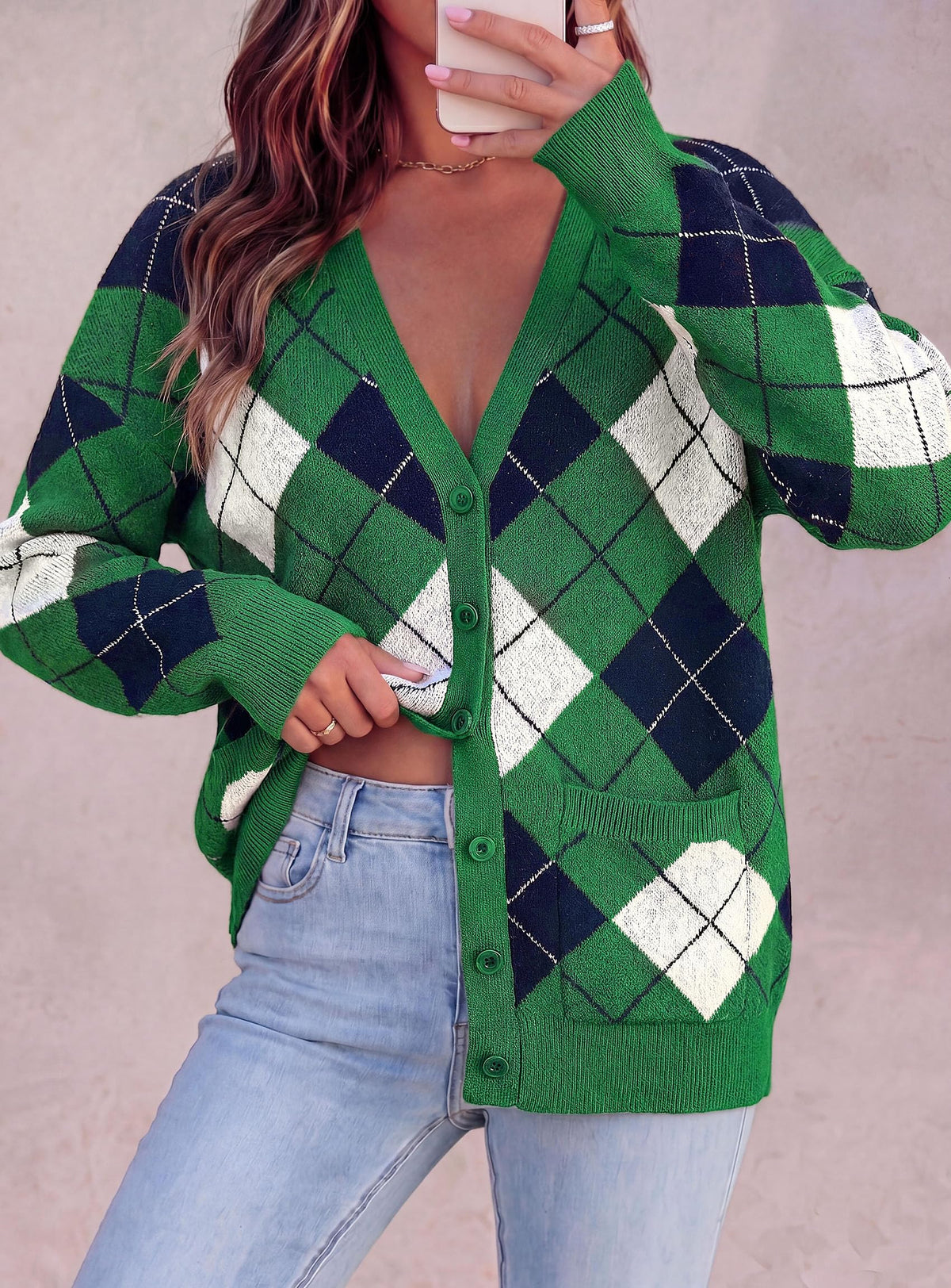 PRETTYGARDEN Women's Cardigan Argyle Winter Sweaters Cozy Warm Chunky Knit, Long Sleeve V Neck, Color Block Plaid, Button Up Pocket,Trendy Fall Jackets, Holiday Going Out Outfits