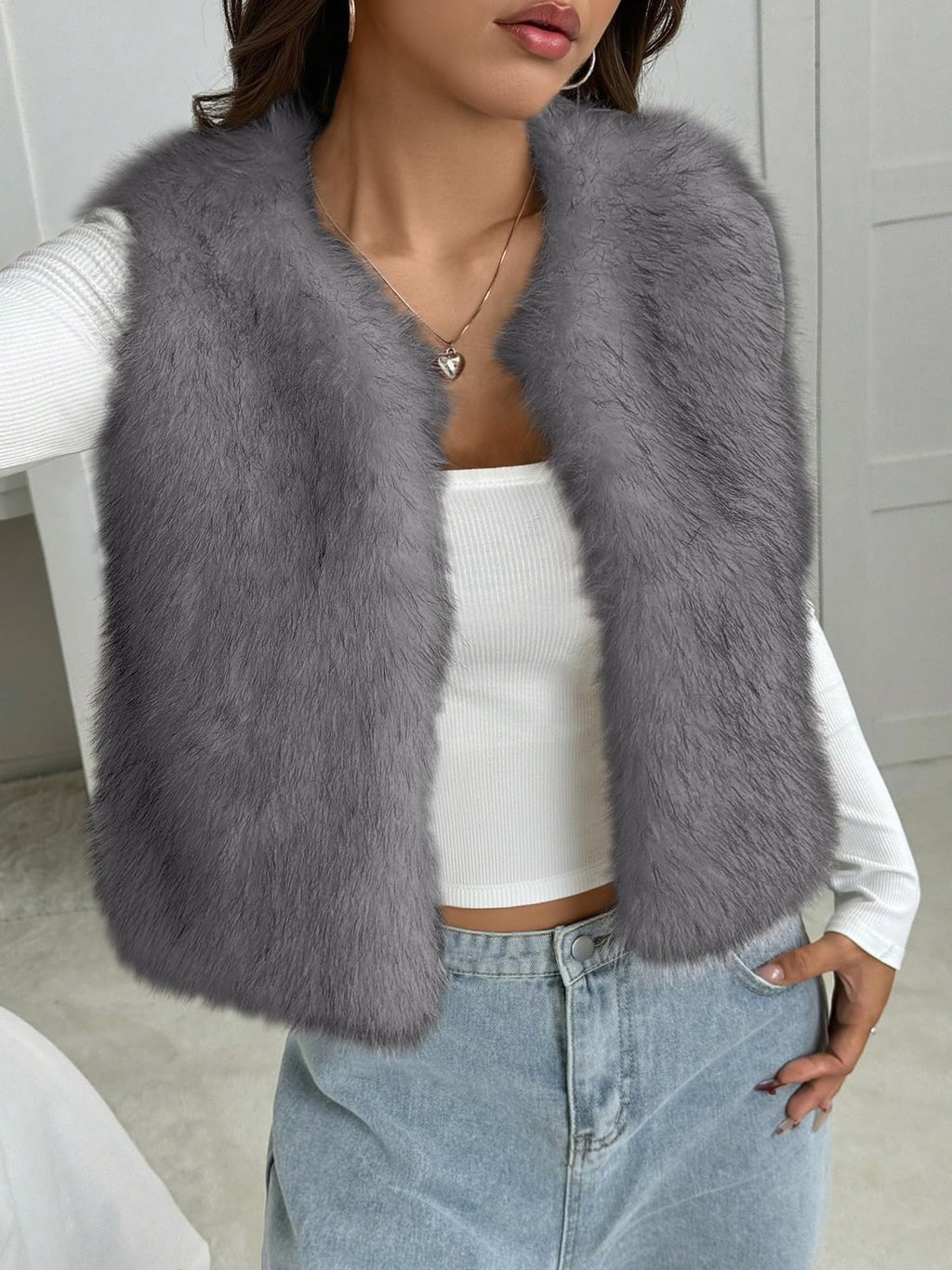 BTFBM Faux Fur Vest Women Fall Fashion Sleeveless Fuzzy Jacket Fluffy Coats Winter Clothing Furry Outerwear Vests