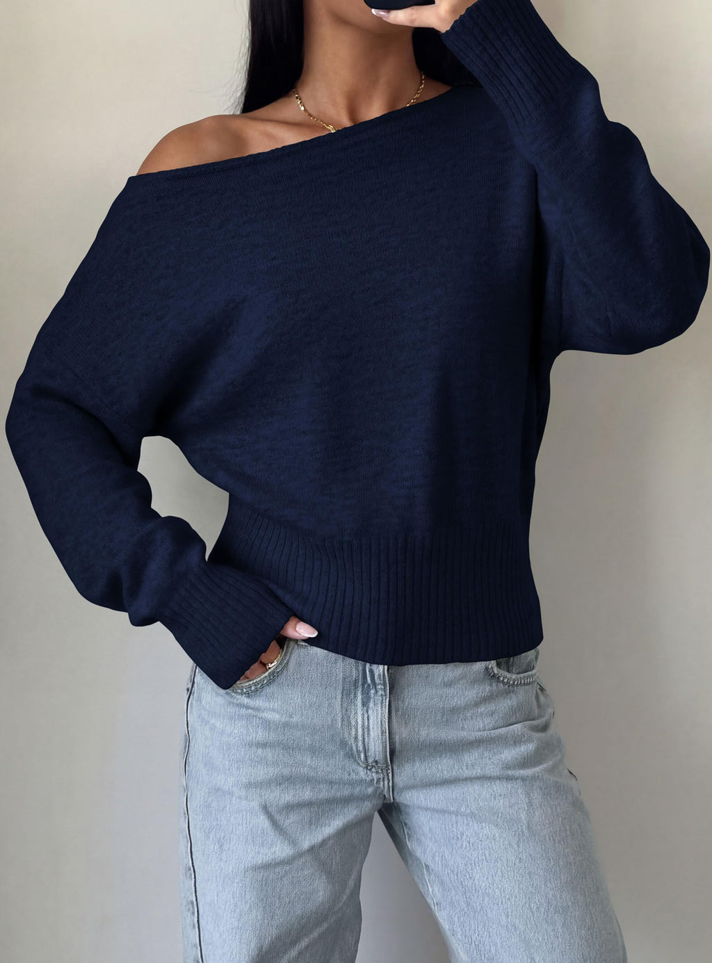 PRETTYGARDEN Womens Off The Shoulder Sweater Fall Fashion Soft Stretchy Knit Fabric, Batwing Long Sleeve Cinched Waist Cropped Sweaters, Date Night Outfit, Asymmetrical Going Out Tops