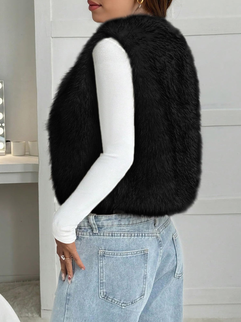 BTFBM Faux Fur Vest Women Fall Fashion Sleeveless Fuzzy Jacket Fluffy Coats Winter Clothing Furry Outerwear Vests