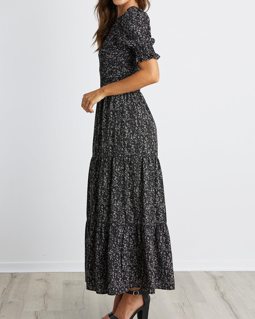 FreshPretty Women Casual Summer Dresses Spring Crew Neck Ruffle Short Sleeve Floral Print Smocked Boho Flowy Maxi Dress