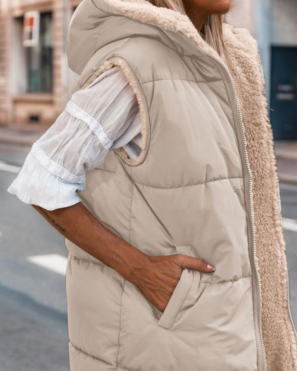 BTFBM Long Puffer Vest Women Fleece Sherpa Jacket Sleeveless Hooded Reversible Zip Up Winter Coat Fall Vests Outerwear