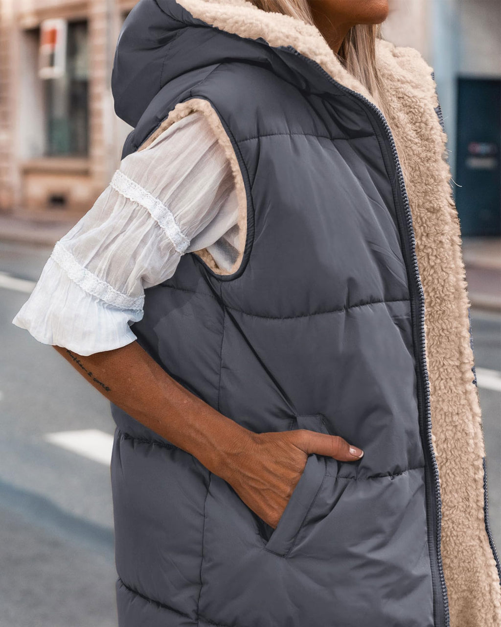 BTFBM Long Puffer Vest Women Fleece Sherpa Jacket Sleeveless Hooded Reversible Zip Up Winter Coat Fall Vests Outerwear
