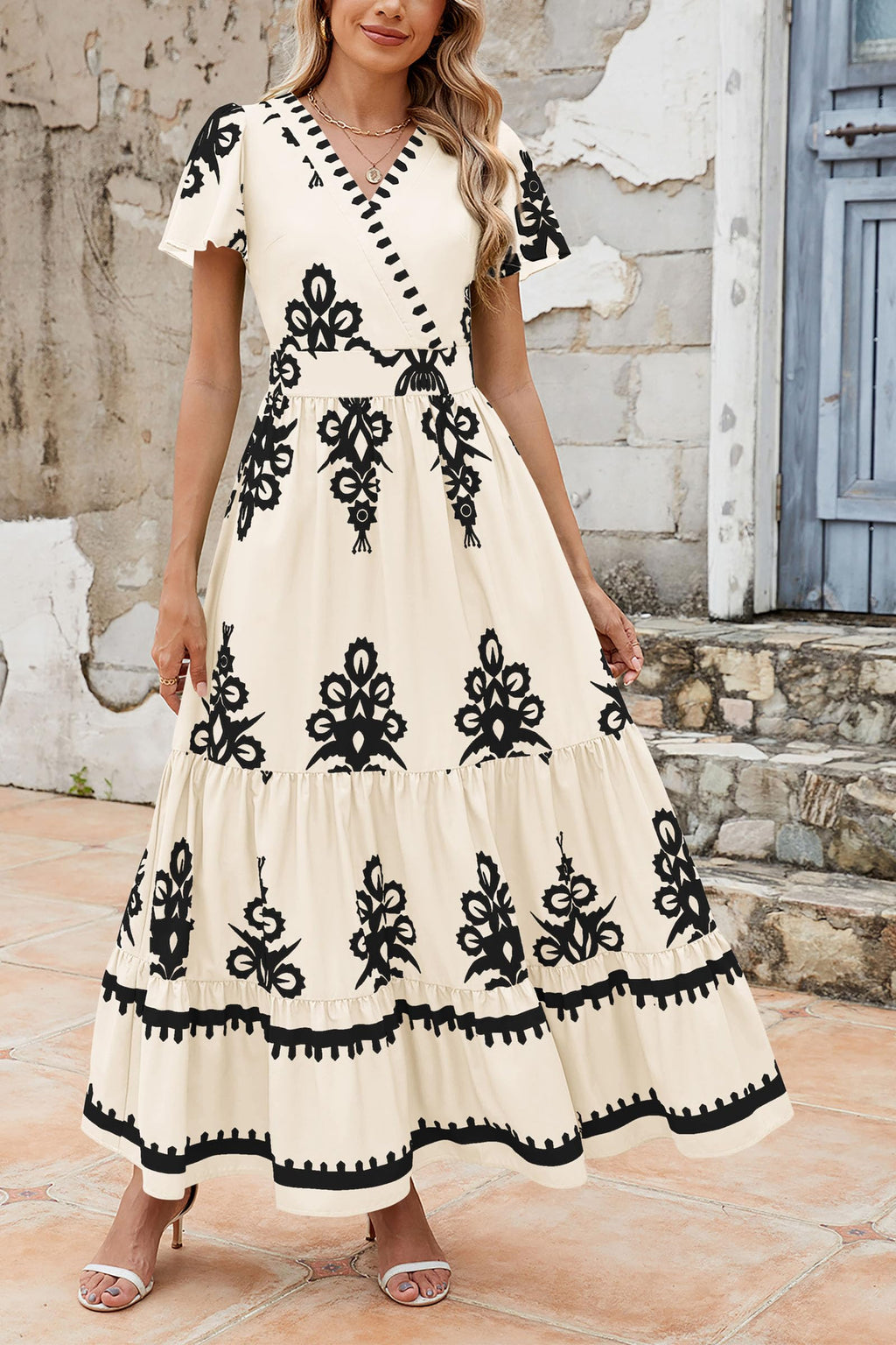 PRETTYGARDEN Womens Summer Casual V Neck Boho Maxi Dress Flowy Aline Bell Sleeve Tiered Floral Dresses with Pocket