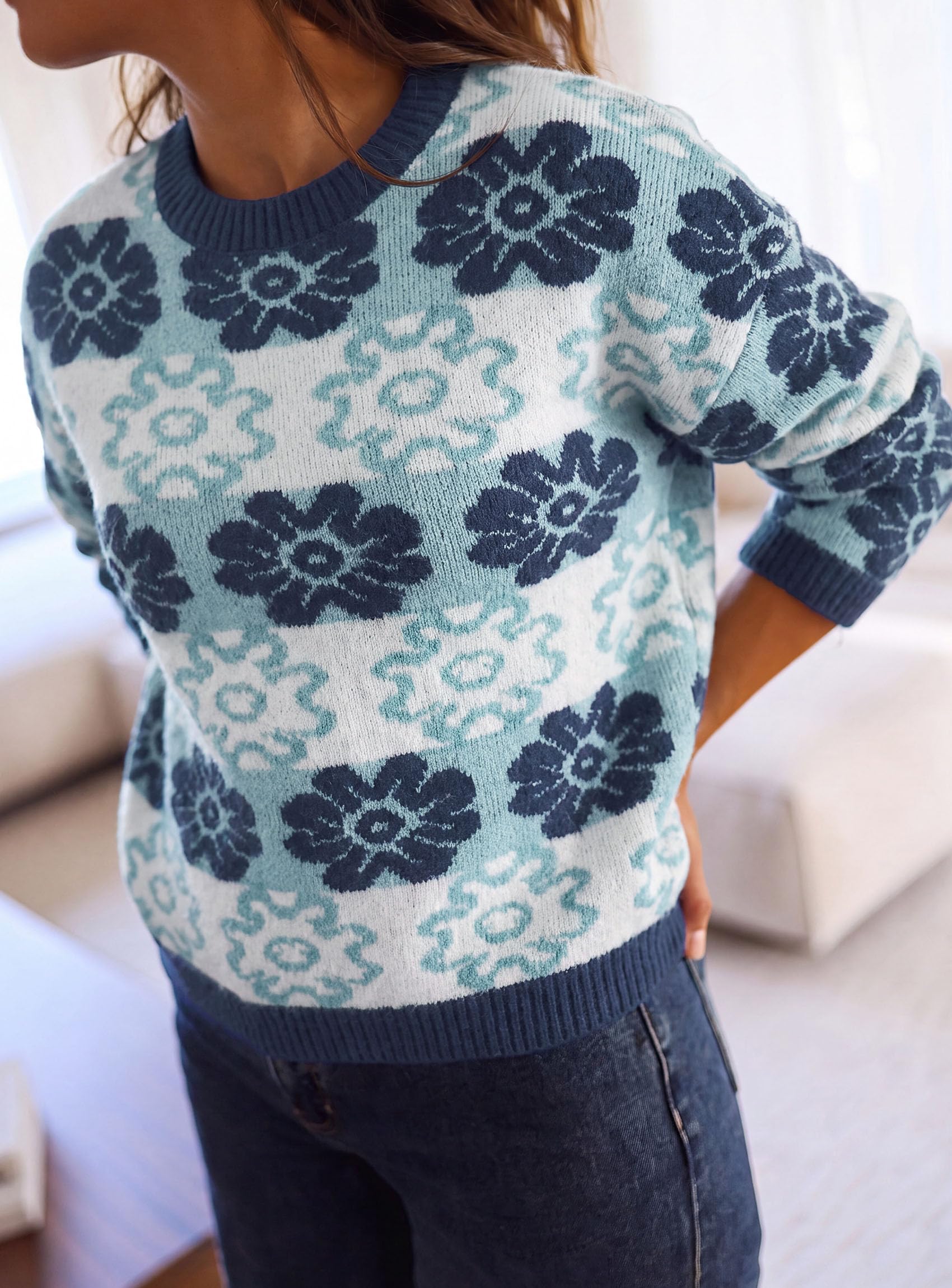 PRETTYGARDEN Women's Floral Crewneck Sweater Knit Pullover Loose Fit, Chunky Knit Sweaters Tops, Dressy Casual Work Vacation Holiday Outfits, Womens Fall Fashion, Winter Clothes